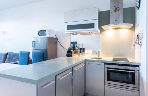 Fabron Apartment | Appartement EROS