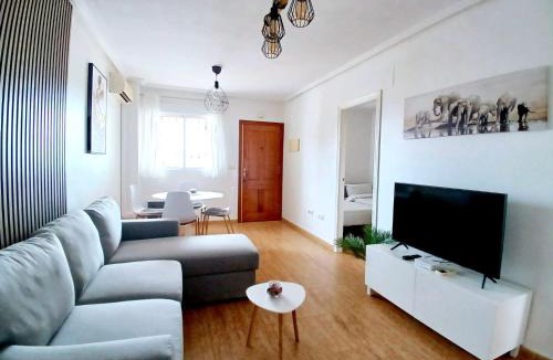 Los Imbernones Apartment | Appartement cosy avec 2 chambres et piscine commune