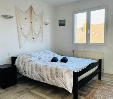 Saint-Nazaire Apartment | Appartement Escale Paquebot Confort et Élégance