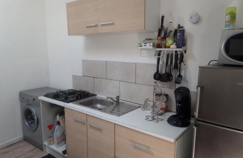 Aubenas Apartment | appartement f1 meublé 3 personnes