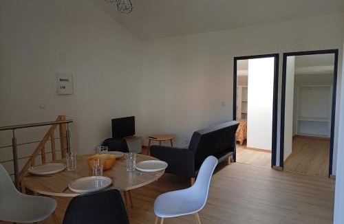 Ventenac-Cabardes Apartment | Appartement F3 équipé 3 à 4 couchages