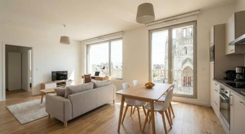 Quartier du Faubourg-Montmartre Apartment | Appartement face à la Cathédrale d'Amiens