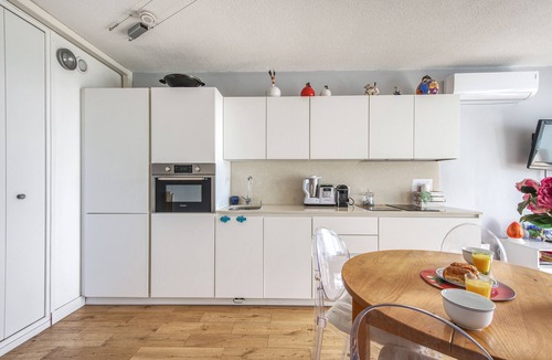 La Grande-Motte Apartment | Appartement Fages, climatisé - Welkeys
