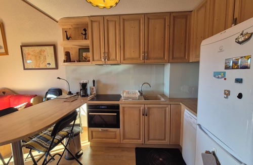 Les Deserts Apartment | Appartement familial au Revard, vue sur le jardin d'enfant et pistes