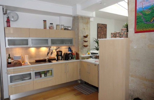 Quartier Sainte-Avoye Apartment | Appartement Familial Plein de Charme Sous Verrière au Coeur du Marais!