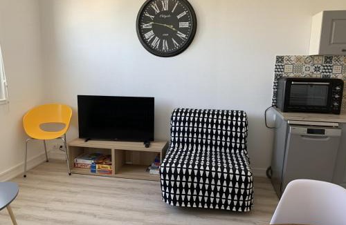 Fort-Mahon-Plage Apartment | Appartement Fort-Mahon-Plage, 2 pièces, 4 personnes - FR-1-482-78