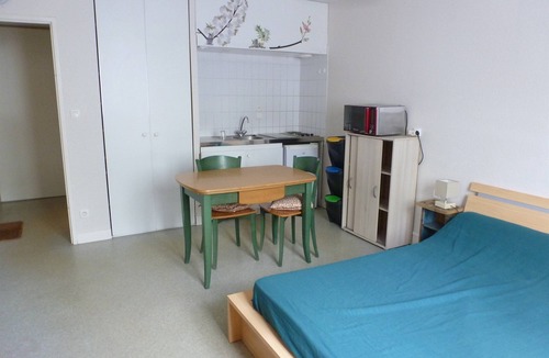 Bagneres-de-Bigorre Apartment | Appartement Plain-pied Proche Thermes Parking Privée