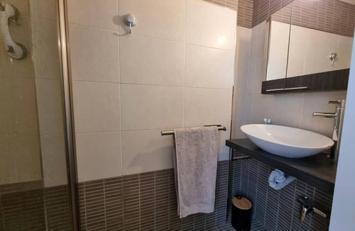 Bagneres-de-Luchon Apartment | Appartement Cosy Plein Centre. 1 Chambre