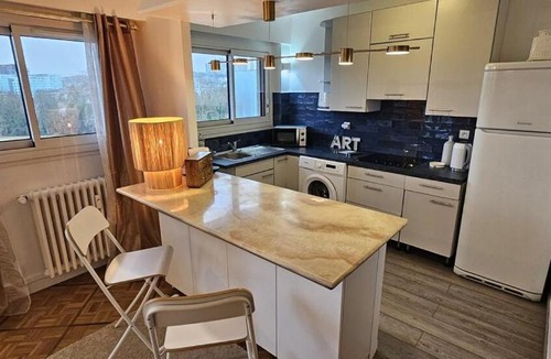 Republique–Point-du-Jour Apartment | Appartement chaleureux Belle vue Proche de Paris