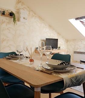 Charleville-Mezieres Apartment | Appartement cosy avec bureau 35m2 au 2e étage