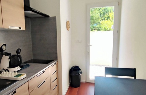 Clermont-l'Herault Apartment | Appartement Indépendant Avec Arrivée Autonome Proche du lac du Salagou