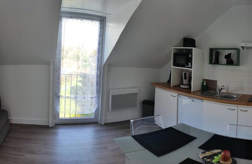 Les Aix-d'Angillon Apartment | Appartement T2 - Valençay 12