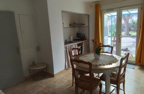 Lunel-Viel Apartment | Appartement