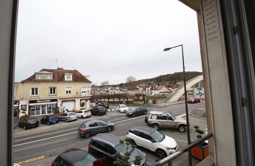 Pont-Sainte-Maxence Apartment | Appartement Duplex aux Bords de Loise