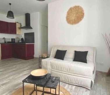 Saint-Amand-Montrond Apartment | Appartement Centre ville