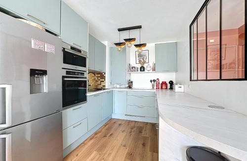 Saint-Germain-en-Laye Apartment | Appartement cosy avec balcon et parking