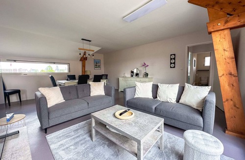 Saint-Jean-de-Daye Apartment | Appartement Terrasse