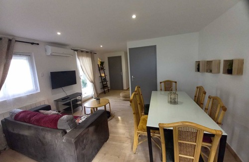 Saint-Lager-Bressac Apartment | Appartement Chez Marcel