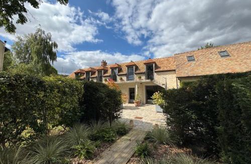 Saint-Pierre-d'Autils Apartment | Appartement d'exception à la campagne