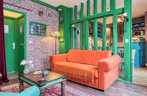Quartier Vieux Marche-Cathedrale Apartment | Appartement Friends, immersion dans votre série culte à Rouen