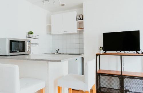 Anatole France Danton Apartment | Appartement - Gabi