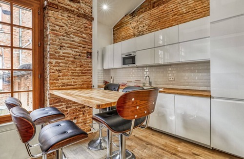 Saint-Cyprien Apartment | Appartement Garona - Welkeys