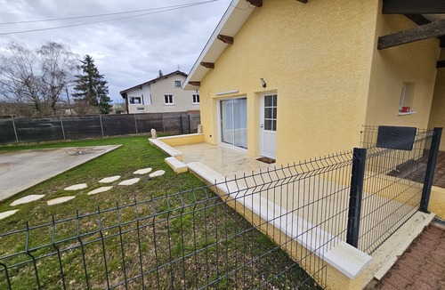 Priay Apartment | Appartement guy