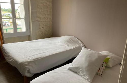 Chateau-du-Loir Apartment | Appartement Hôtel de la Gare 3 chambres