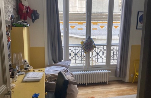 17th Arrondissement Apartment | Appartement Haussmannien Parisien Plein Coeur de Paris