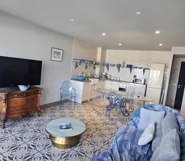 Banyuls-sur-Mer Apartment | Appartement haut gamme vue sur mer, Banyuls sur mer