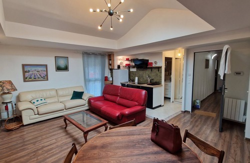 Chateau-Thierry Apartment | Appartement Hyper Centre Ville de Chateau Thierry vue sur la Marne