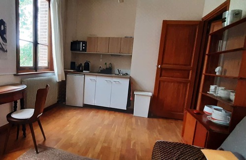 Beauquesne Apartment | Appartement Indépendant Dans Maison-atelier