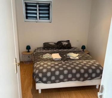 Fabrezan Apartment | Appartement indépendant climatisé Chez Amel & Rémi
