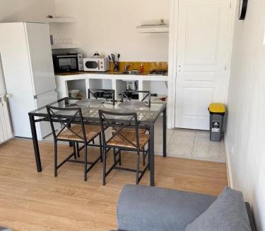 Fabrezan Apartment | Appartement indépendant climatisé Chez Amel & Rémi