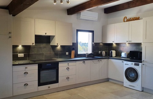 Magalas Apartment | Appartement Indépendant 80m² Très Confortable et Entièrement Équipé