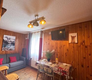 La Llagonne Apartment | APPARTEMENT ISARD