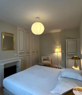 Chartres Apartment | Appartement Jehan de Beauce
