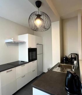 Chartres Apartment | Appartement Jehan de Beauce