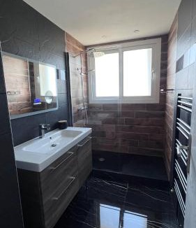 Laloubere Apartment | Appartement la gare