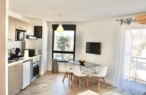 Saint-Martin-du-Littoral Apartment | Appartement - La Perdrix