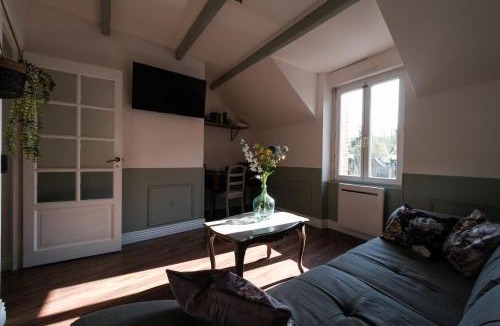 Malestroit Apartment | Appartement Le Balcon de L'Oust