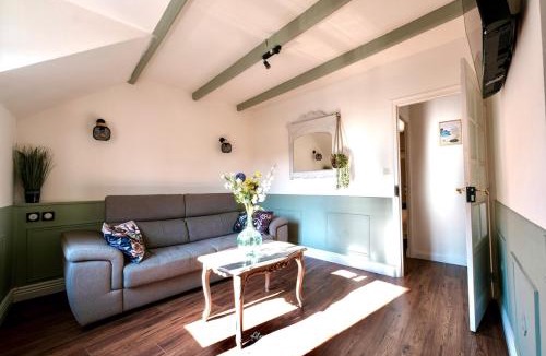 Malestroit Apartment | Appartement Le Balcon de L'Oust