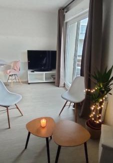 La Maladrerie Apartment | Appartement Le doux Viking, balcon & parking privé proche Zénith Caen