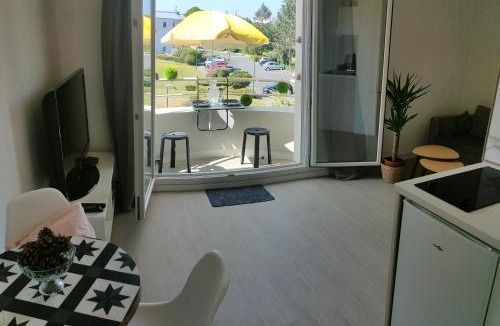 La Maladrerie Apartment | Appartement Le doux Viking, balcon & parking privé proche Zénith Caen