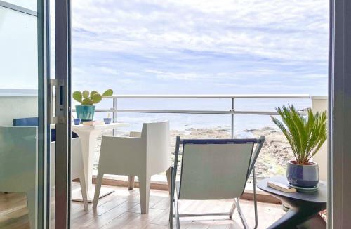 La Chaume Apartment | Appartement les pieds dans leau accès direct sur la côte sauvage - 2 pers