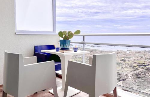 La Chaume Apartment | Appartement les pieds dans leau accès direct sur la côte sauvage - 2 pers