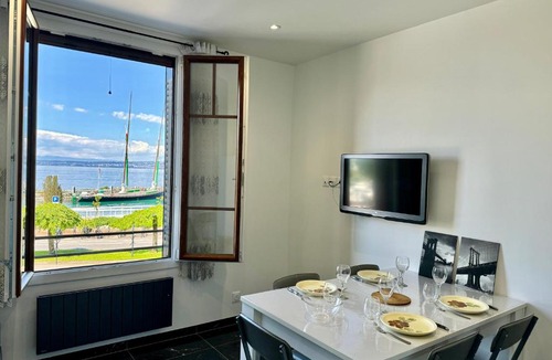 Evian-les-Bains Apartment | Appartement Le Ponton d'Evian