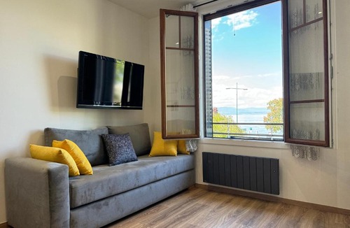 Evian-les-Bains Apartment | Appartement Le Ponton d'Evian