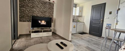 Saint-Quentin Apartment | Appartement Le Saint Quentin-2 pièces-Proche centre ville et gare