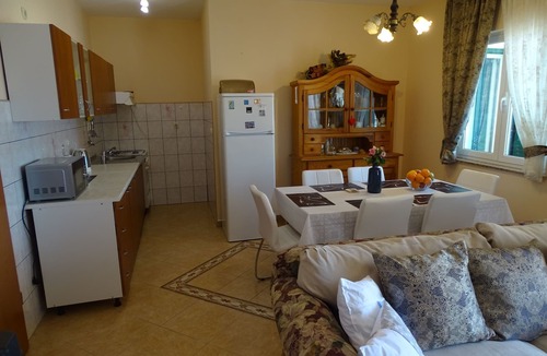 Rtina Apartment | Appartement Lemi mit Meerblick by Interhome
